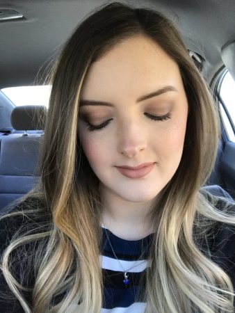 Huda Mauve mostly bronzer palette